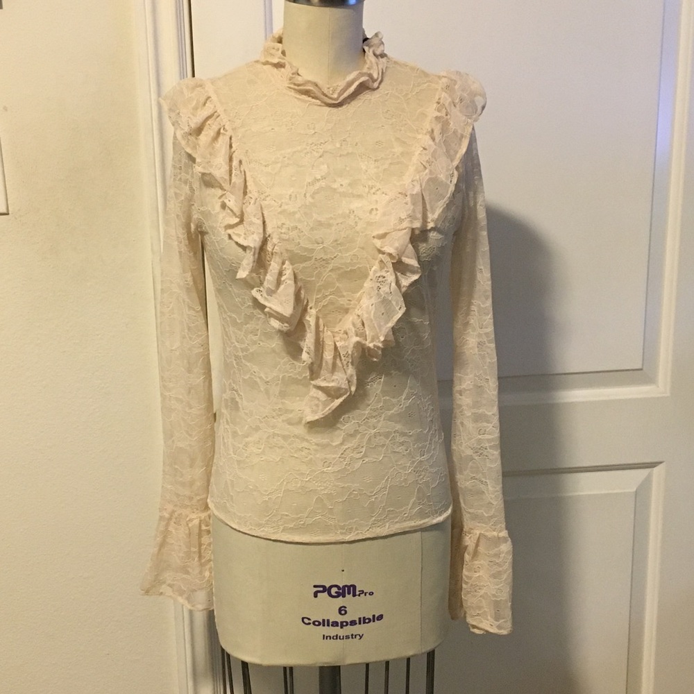 House of Widow Ivory Lace Ruffle Blouse M